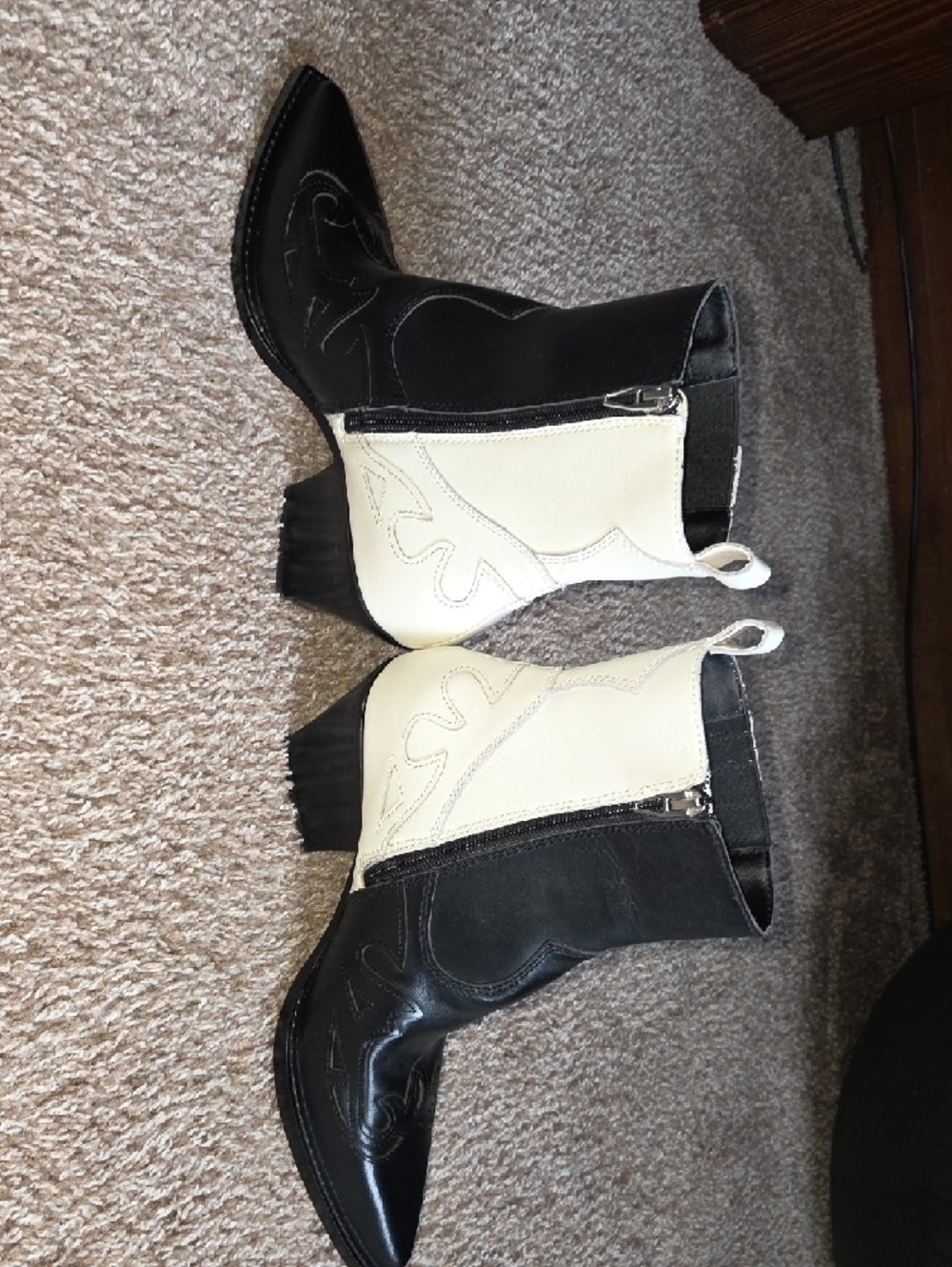 Dolce Vita Ramson Black and White Pointed Toe Western Ankle Boots - Picture 4 of 9